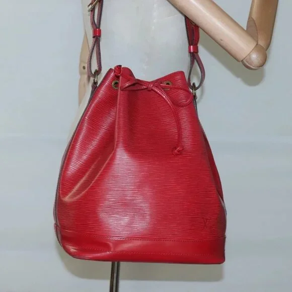 LOUIS VUITTON Epi Noe Shoulder Bag Red M44007 LV Auth 120135